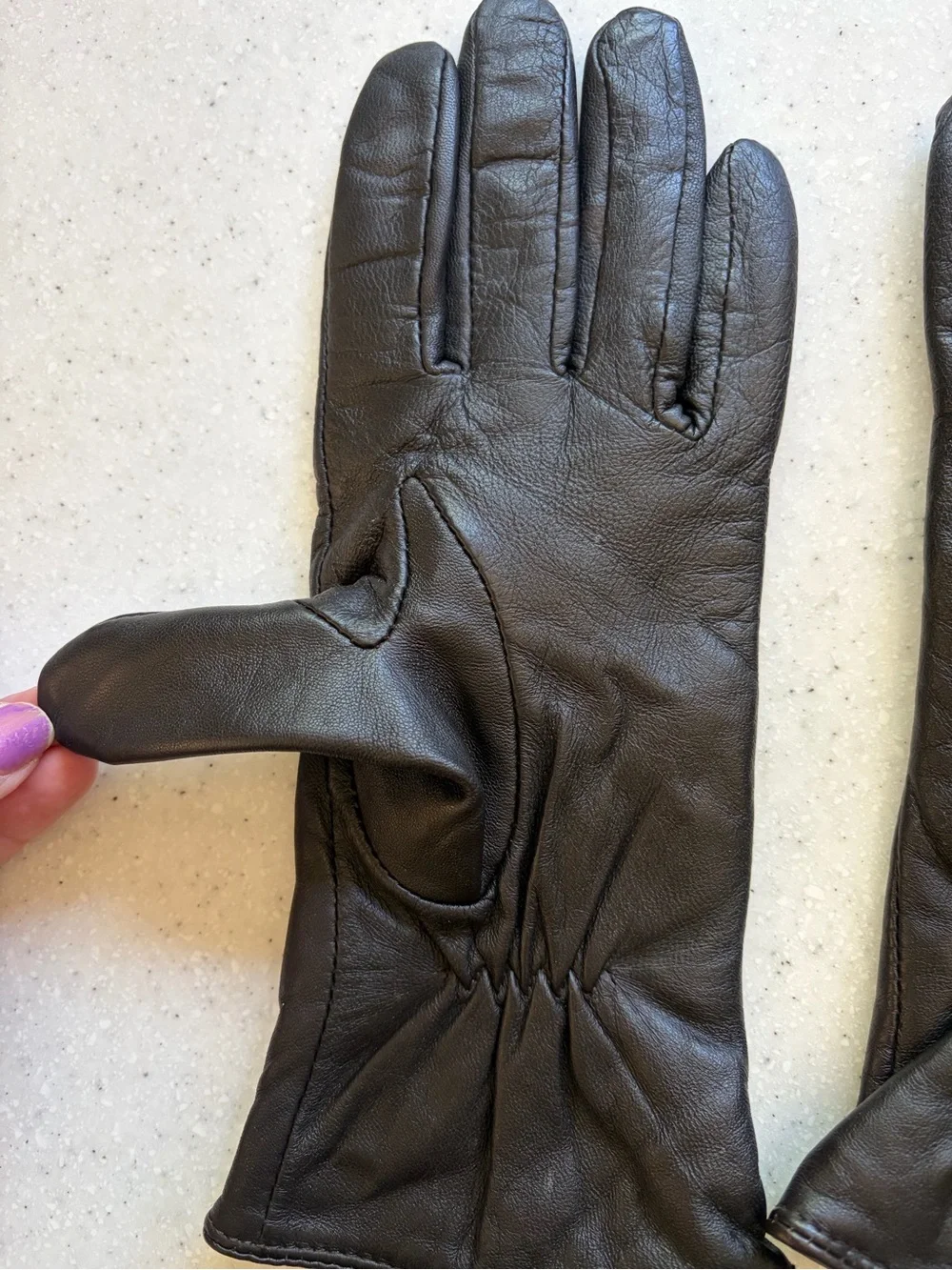 Vintage Y2K Women’s Brown Black Blue Leather Embroidered Gloves. Size S/M